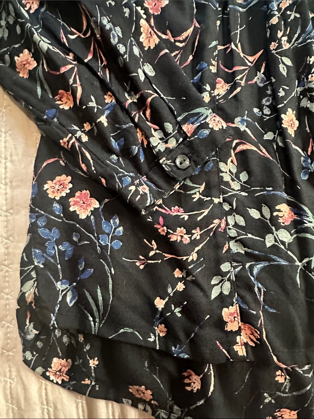 Lucky Brand Black Floral V-Neck Smocked Blouse - Picture 4 of 5